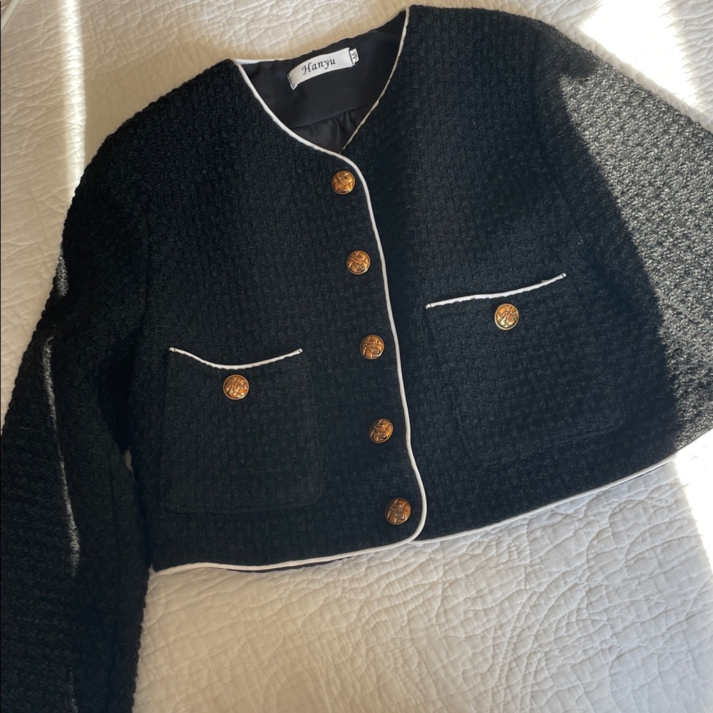 SOLD - Blazer Hanyu